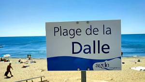 Cap d'Agde - Plage de la Dalle - 8.7.2002 - 01